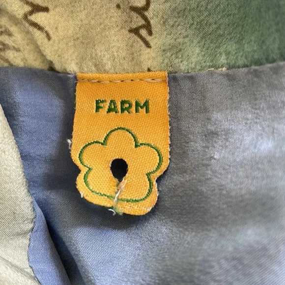 Farm long dress 100% silk - minor flaws (see pictures) - Picture 5 of 16